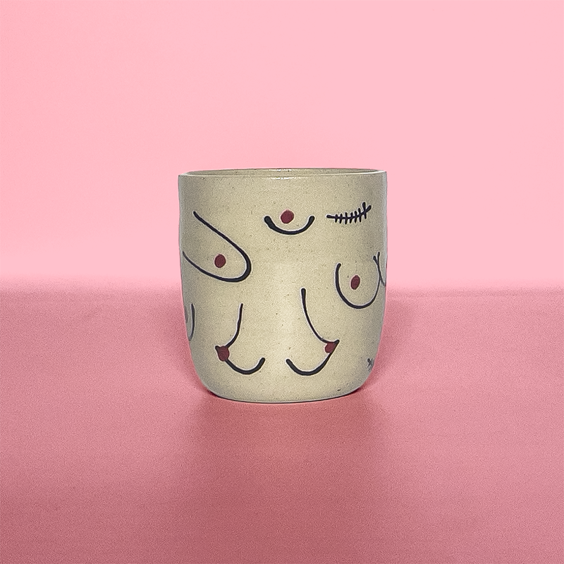 Moyenne tasse Boobies